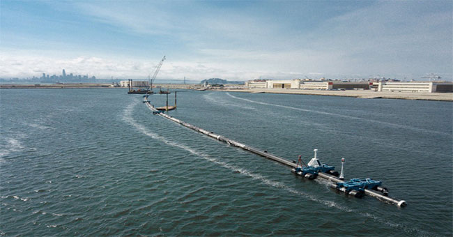 Start testing giant plastic garbage collection traps in the Pacific