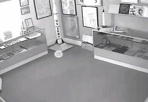 Strange flying objects appeared in the American museum