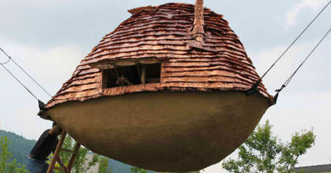 Strange houses in the world