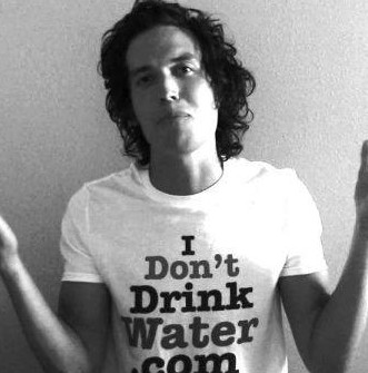 Strangely, the boy did not drink water for three consecutive years and still lived well