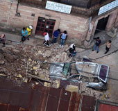 Strong earthquakes along the Pacific Ocean, hundreds of casualties