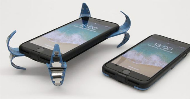 Students invent 'airbags' against broken phone screens