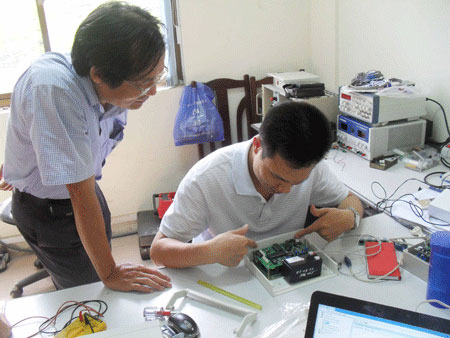 Successfully manufacturing radiation warning equipment