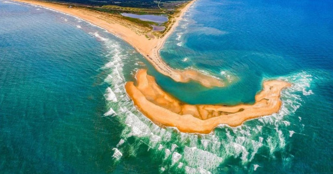 Suddenly the island floated off North Carolina