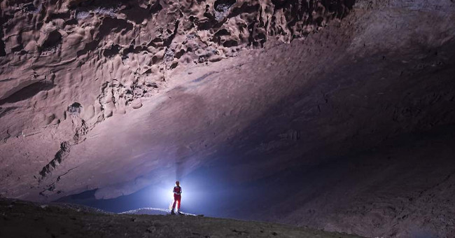 Super cave contains medium 4 Great Pyramid in China