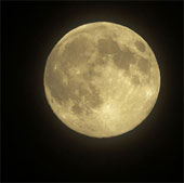 Super moon shines all over the world