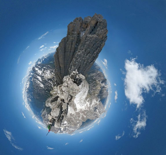 Super strange with tiny planets