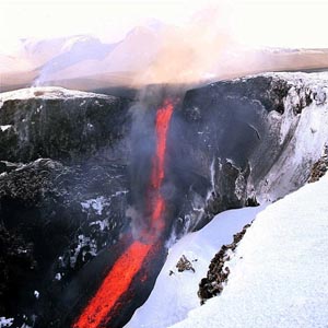 Super volcanic eruption for the first time in 600,000 years threatens two-thirds of America