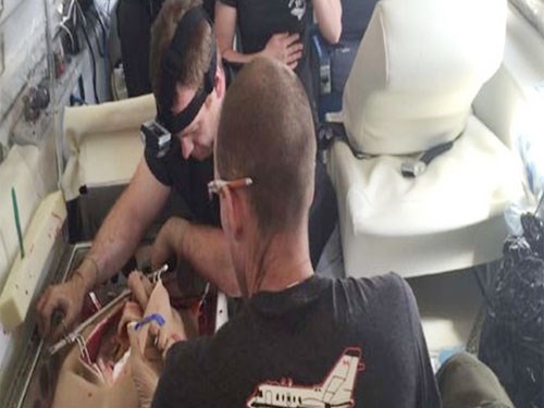 Surgical test in weightless environment