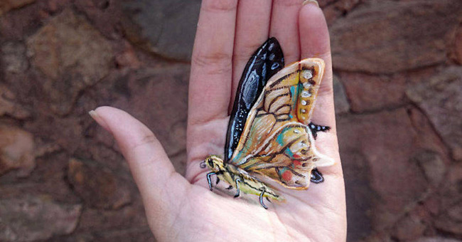 Surprise with surreal 3D drawings in the palm of your hand
