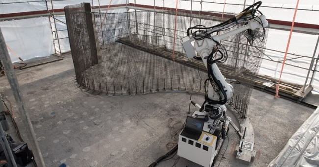 Swiss robot knotted wire mesh home building