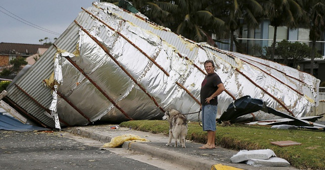 Sydney is devastated after a whirlwind with a big hail of balls