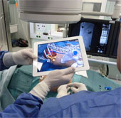 Tablets - 'powerful assistants' in surgery