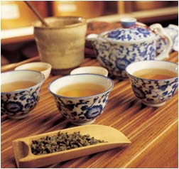 Tea helps protect the skin from sun damage