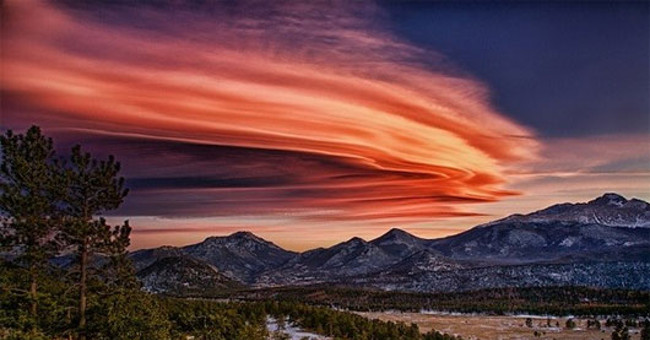 Terrifying foreboding of strange clouds