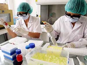 Test of uterine cancer vaccine in Vietnam