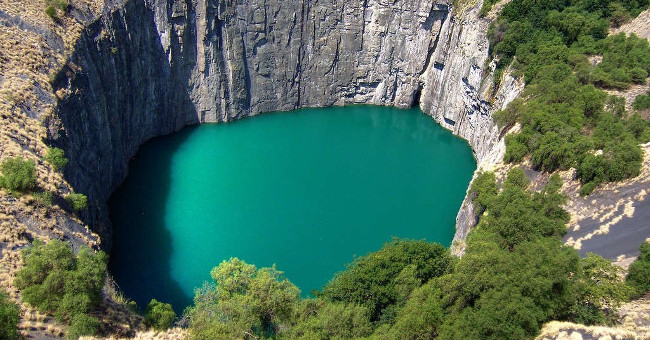 The 10 weirdest big holes in the world