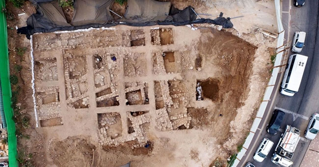 The 3400-year-old giant stronghold revealed a basement garage in Israel