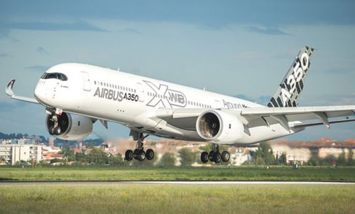 The aircraft has 1,000 3D printers