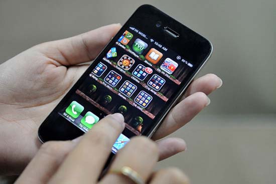 The alarm system of iPhone 4 also