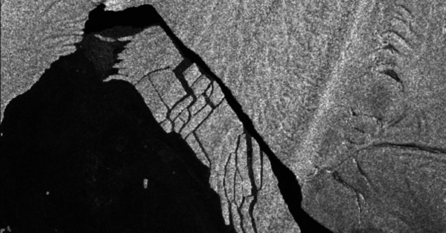 The Antarctic iceberg is 267 km2 wide and continues to crack