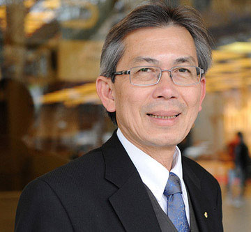 The Australian Prize-winning Vietnamese professor of 2012