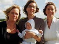 The baby has '3 mothers' born