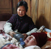 The boy survived thanks to a homemade breathing aid
