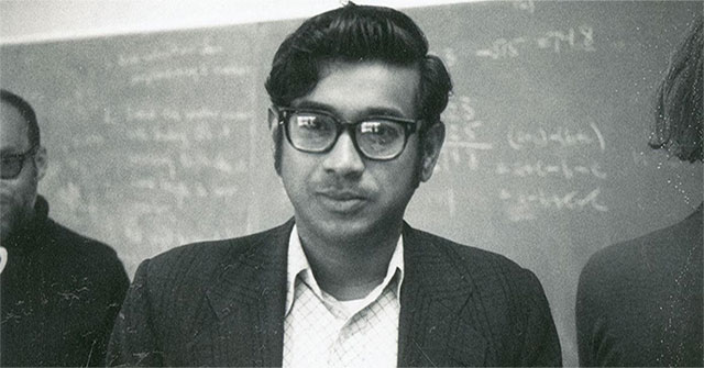 The child genius makes adults admire