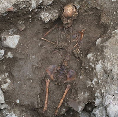 The Chinese maiden was cremated because she suspected of being a witch