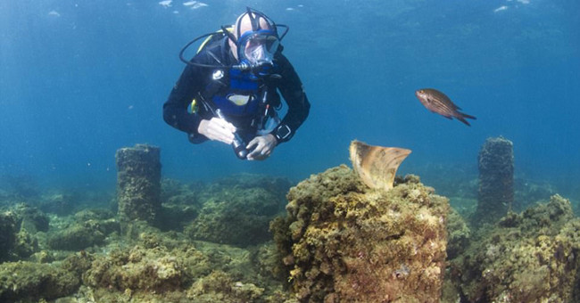 The city of ancient super-rich Romans sank under the sea