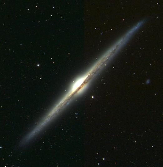 The color of the quasar denotes the dusty universe