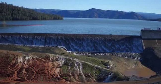 The culprit who makes the highest dam in America is about to break, threatening 100,000 people