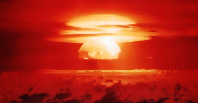 The deadly ashes died from the first American thermonuclear bomb test