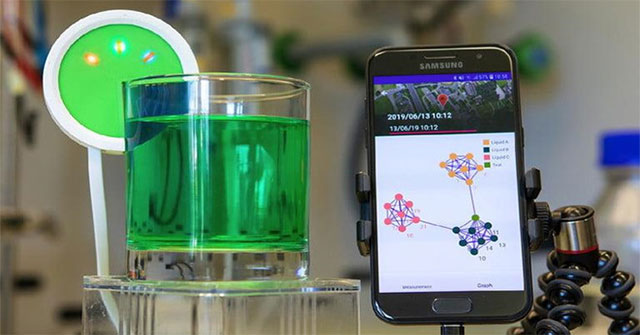 The 'electronic blade' was able to taste and distinguish liquids
