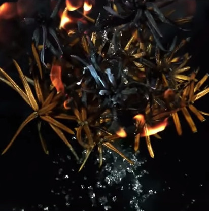 The experiment of 'foreign water' helps to extinguish fire quickly and effectively