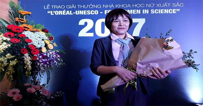 The female doctor found the cancer treatment from Quang Tri forest tree