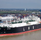 The first gas tanker crossed the Arctic
