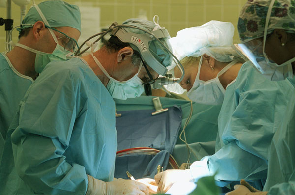 The first liver-kidney concurrent transplant in Japan
