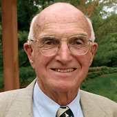 The first person to perform kidney transplantation in the world died