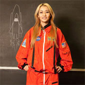 The girl hopes to give birth on Mars
