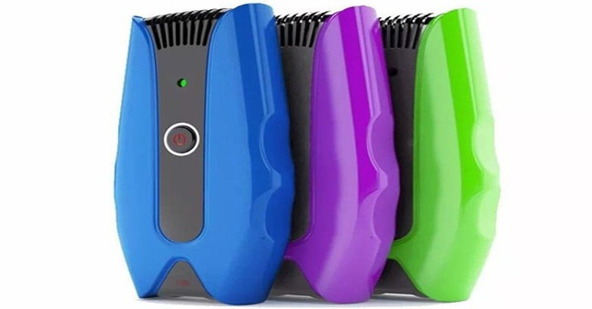 The handset checks the freshness of the meat for 10 seconds