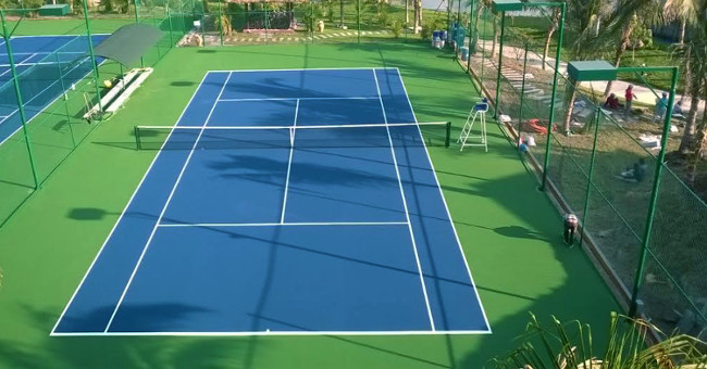 The impact of yard surface material on tennis matches
