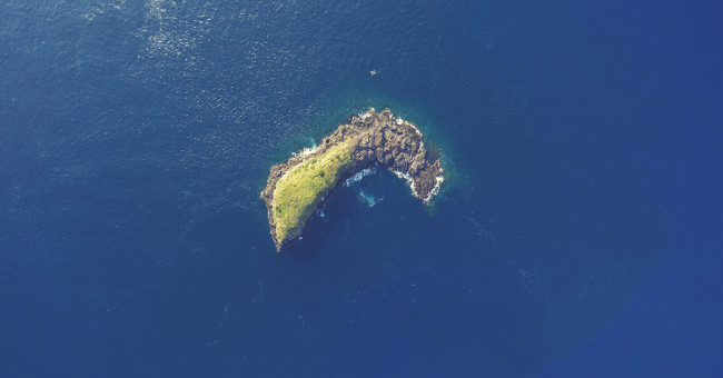 The island prohibits anyone from putting their feet on the ground, the reason anyone who hears it must also be afraid