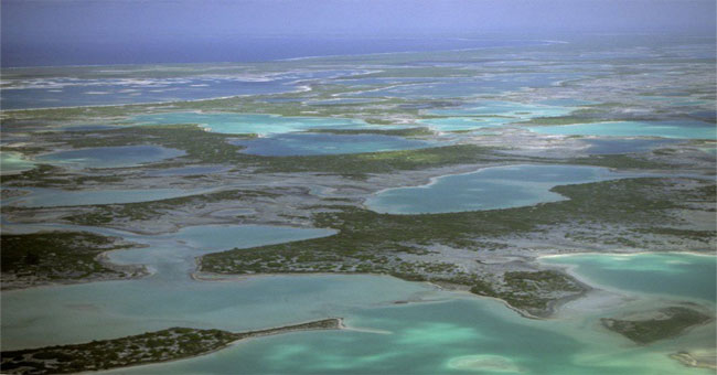 The islands always belong to the past: what has been