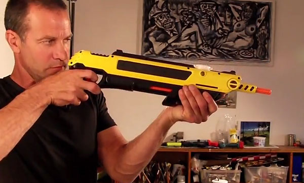The killer flies with salt bullets