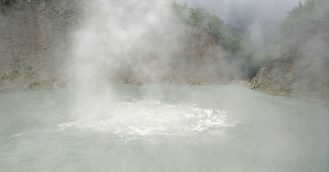 The lake boils all year round on the island of Dominica