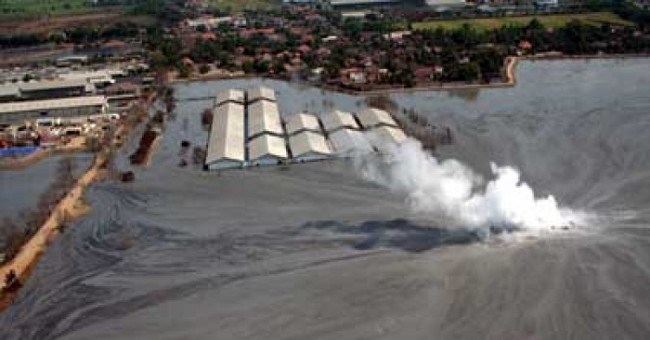 The land for 10 years was attacked by mud