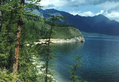 The largest freshwater lake in the world increases temperature quickly