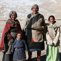 The life of no money, no technology of tribes in the Himalayas